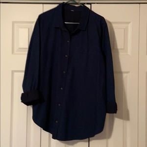 Old Navy Women’s long sleeve button up!